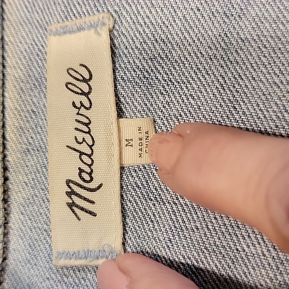 Madewell Size M Oversized Jean Jacket, Distressed, Medium Wash, Exc. Usede Cond. - Picture 11 of 12